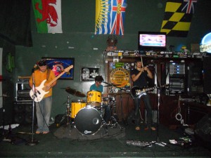 at the frog and peach